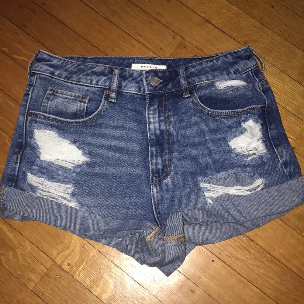Brand New Pacsun Ripped Mom Jean Shorts